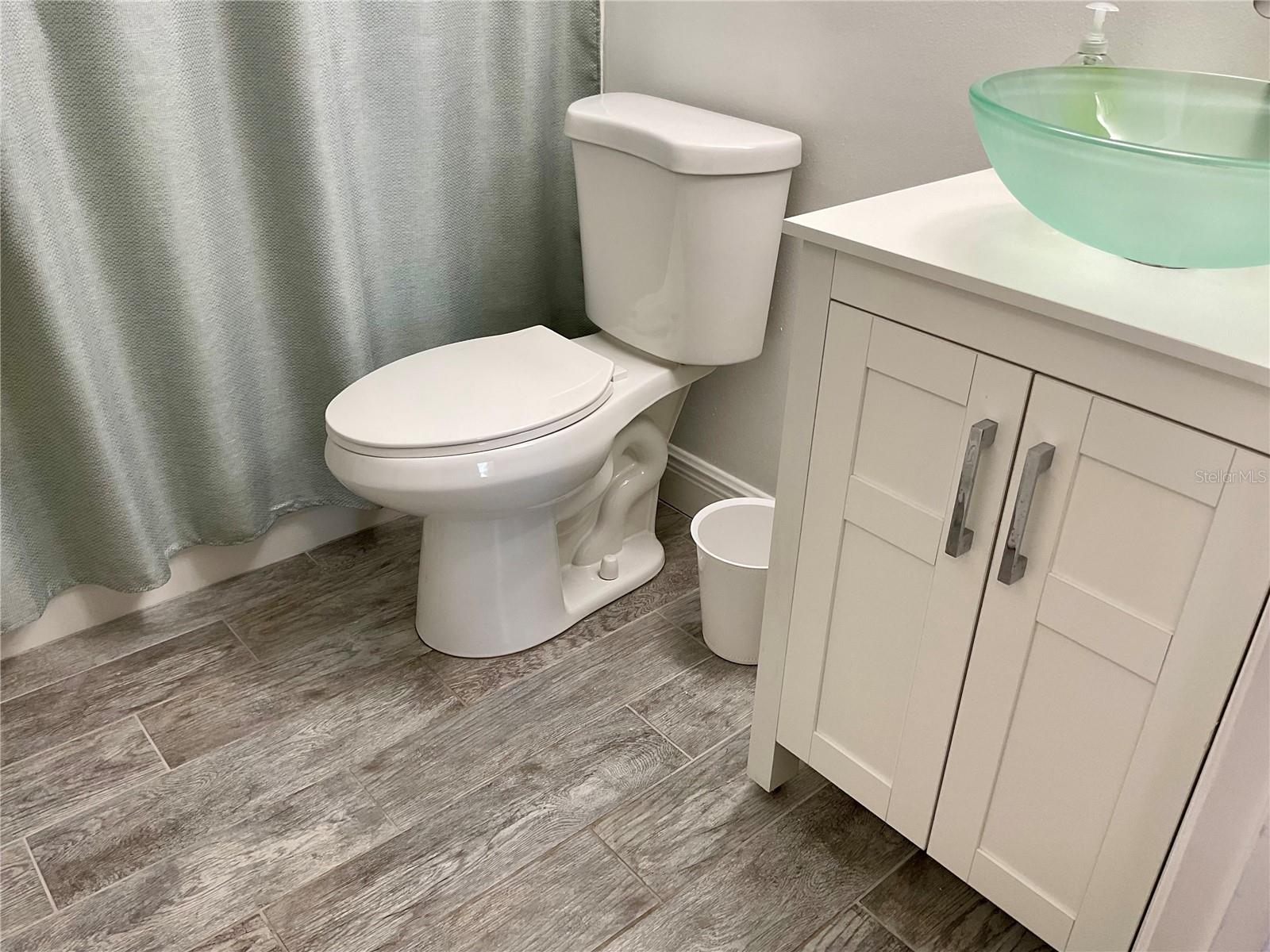 3213 BENEVA RD #204, SARASOTA, FL, 34232