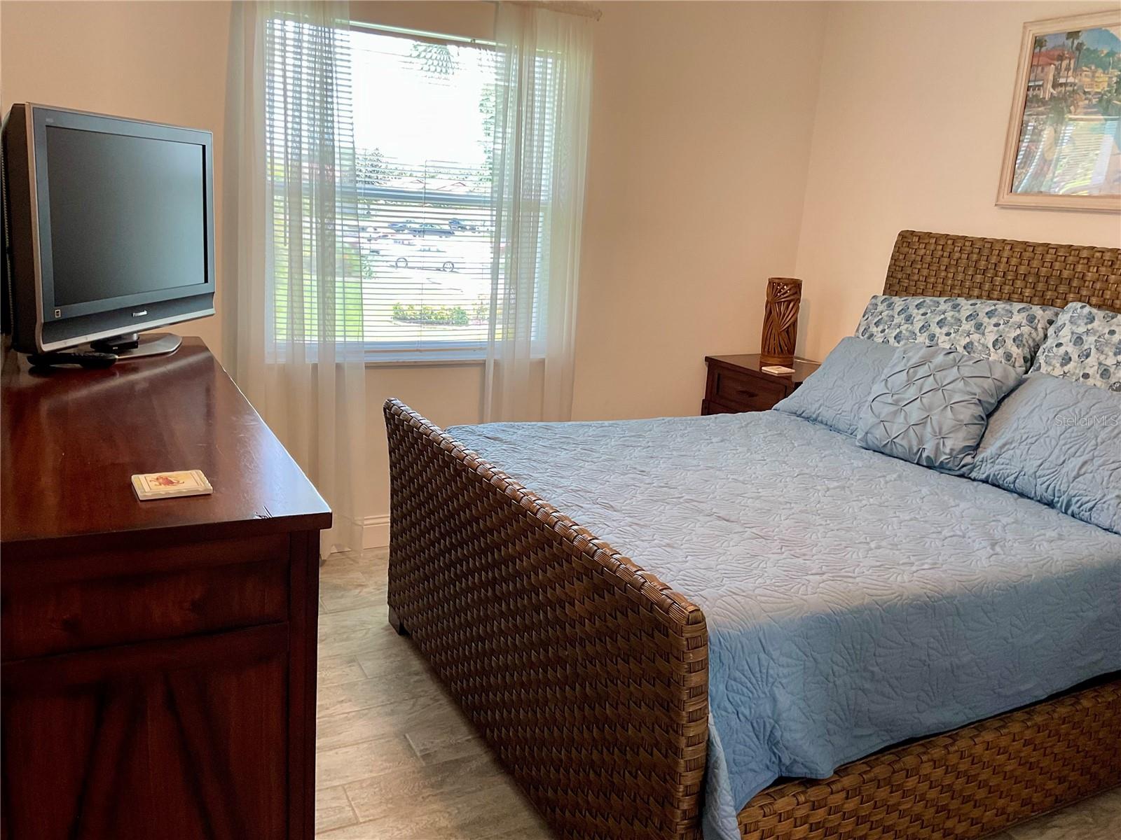 3213 BENEVA RD #204, SARASOTA, FL, 34232