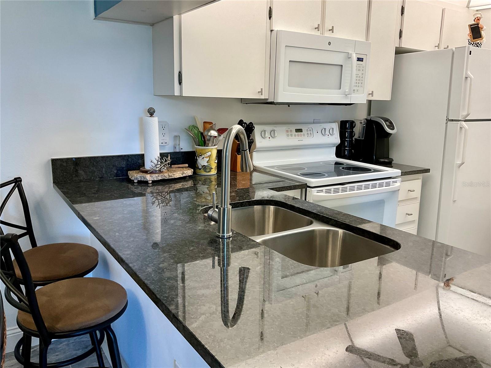 3213 BENEVA RD #204, SARASOTA, FL, 34232