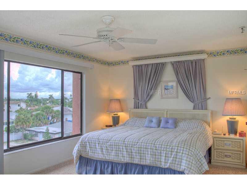 131  GARFIELD DR  #4C, SARASOTA, FL, 34236