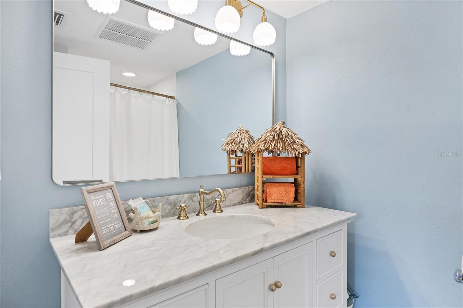 500 S WASHINGTON DR  #14A, SARASOTA, FL, 34236