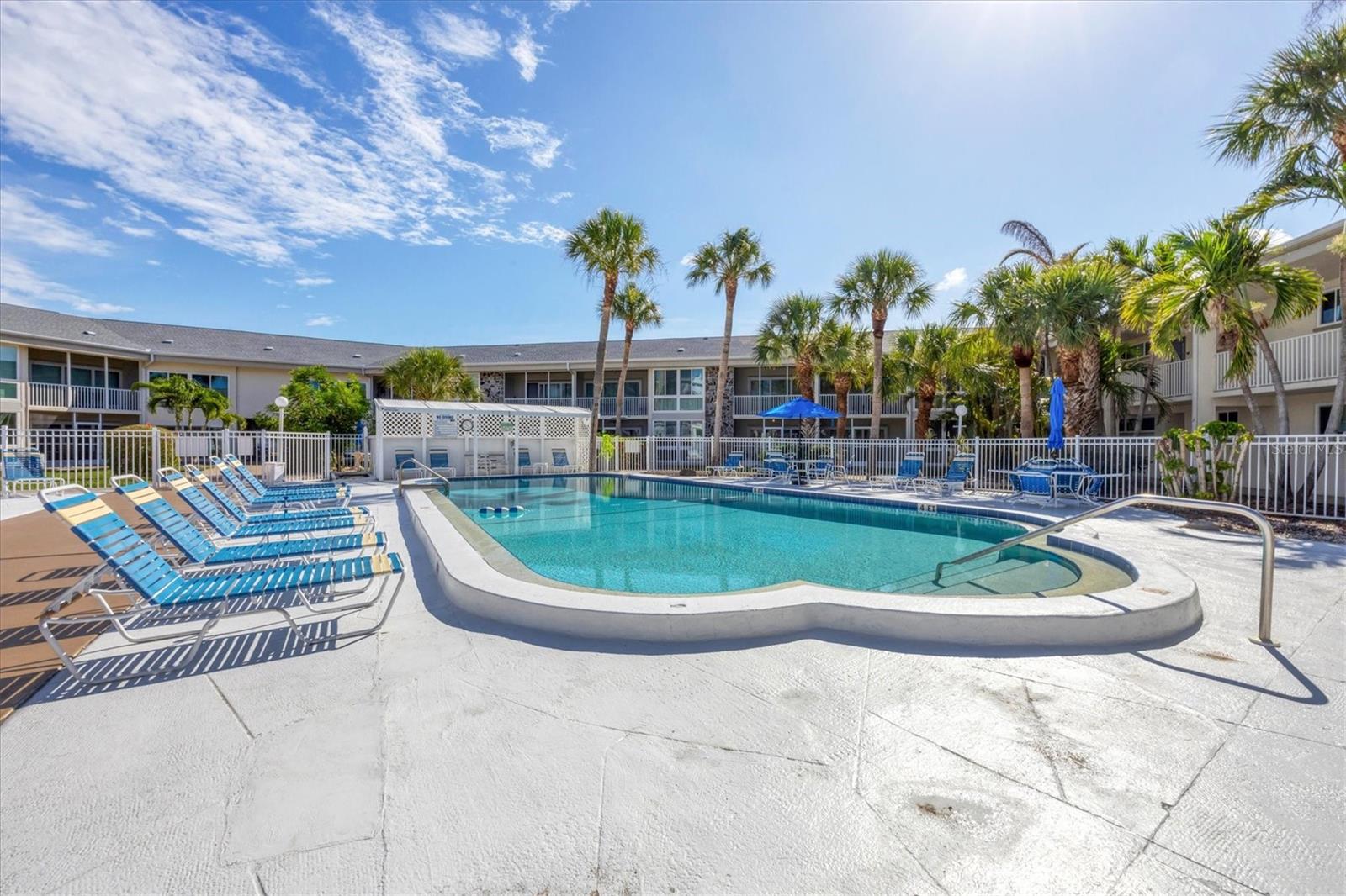 500 S WASHINGTON DR  #14A, SARASOTA, FL, 34236
