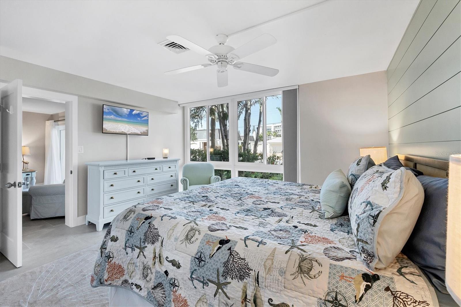 500 S WASHINGTON DR  #14A, SARASOTA, FL, 34236