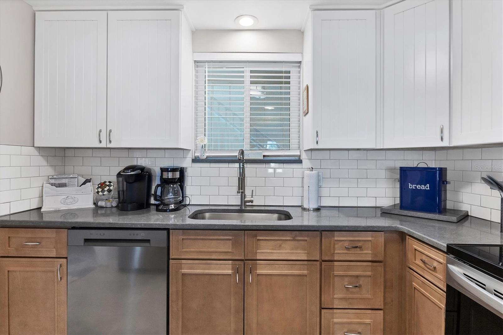 500 S WASHINGTON DR  #14A, SARASOTA, FL, 34236