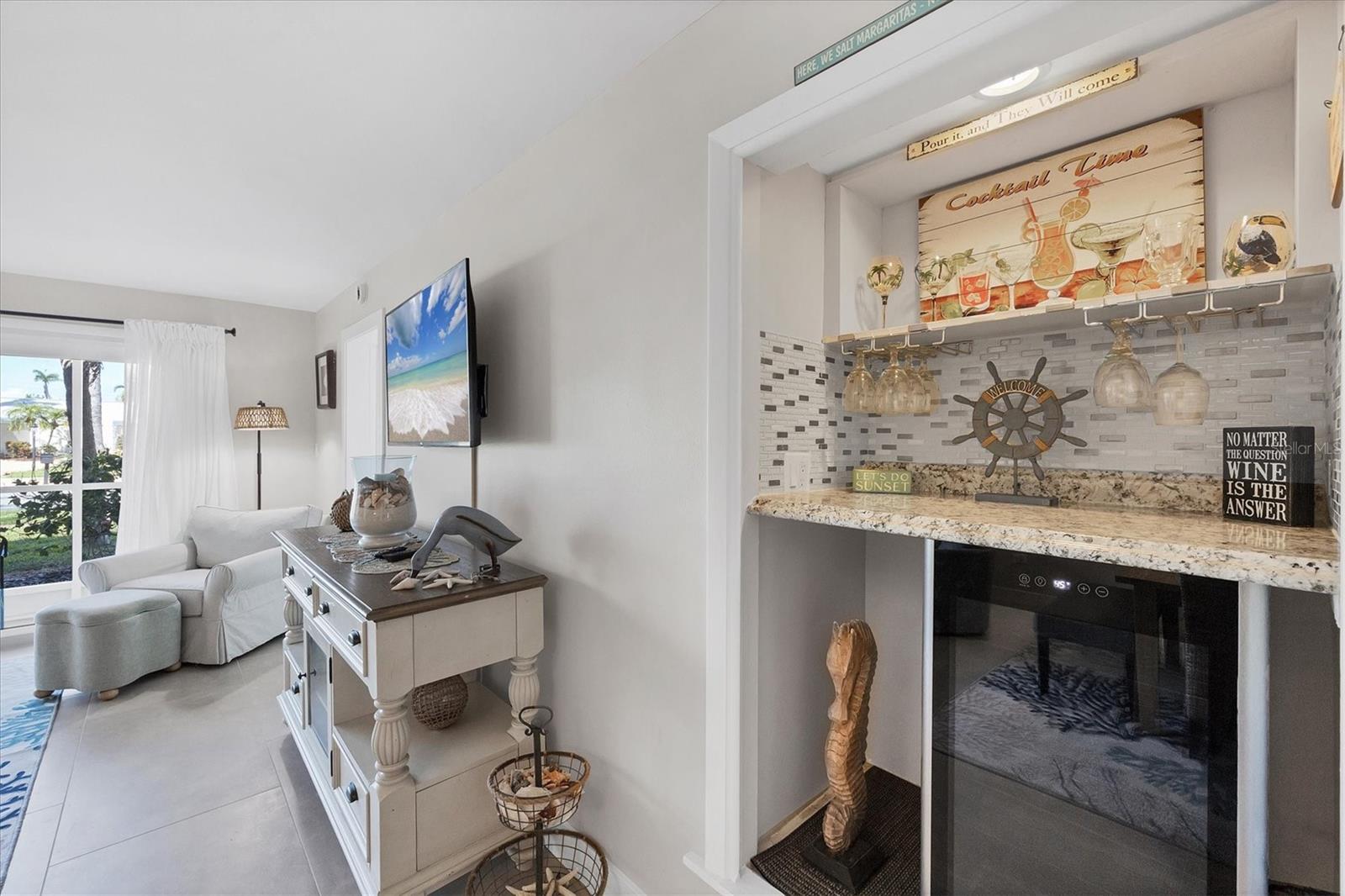 500 S WASHINGTON DR  #14A, SARASOTA, FL, 34236