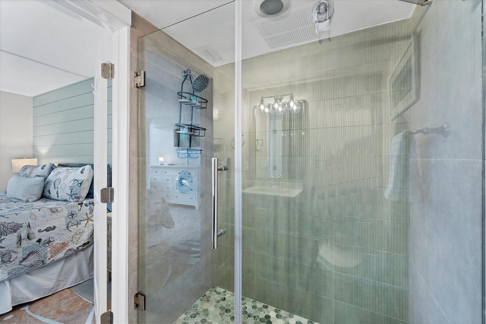 500 S WASHINGTON DR  #14A, SARASOTA, FL, 34236