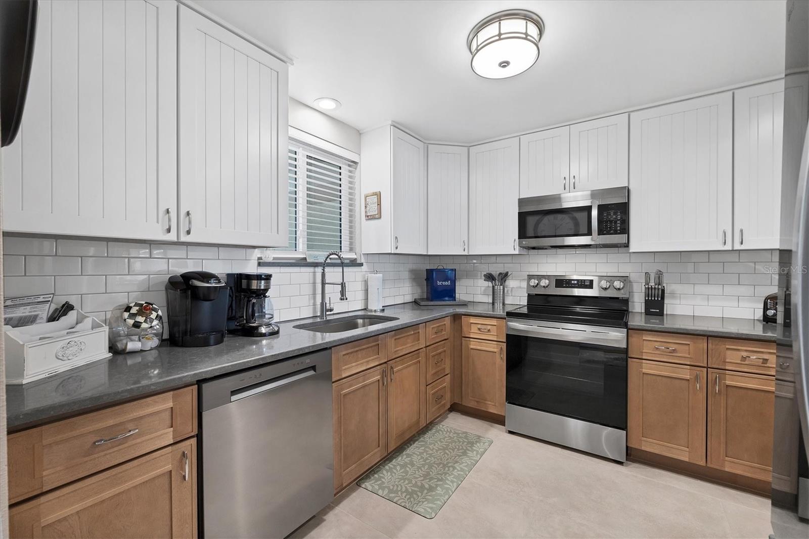 500 S WASHINGTON DR  #14A, SARASOTA, FL, 34236