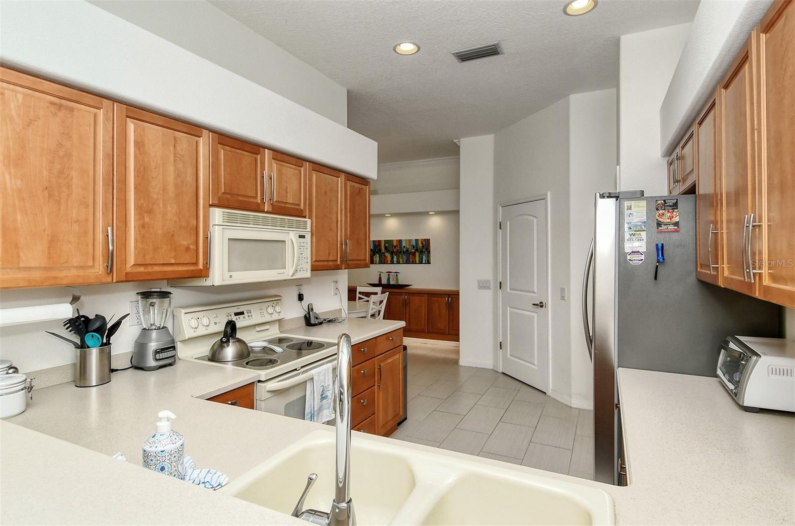 9492  FOREST HILLS CIR, SARASOTA, FL, 34238