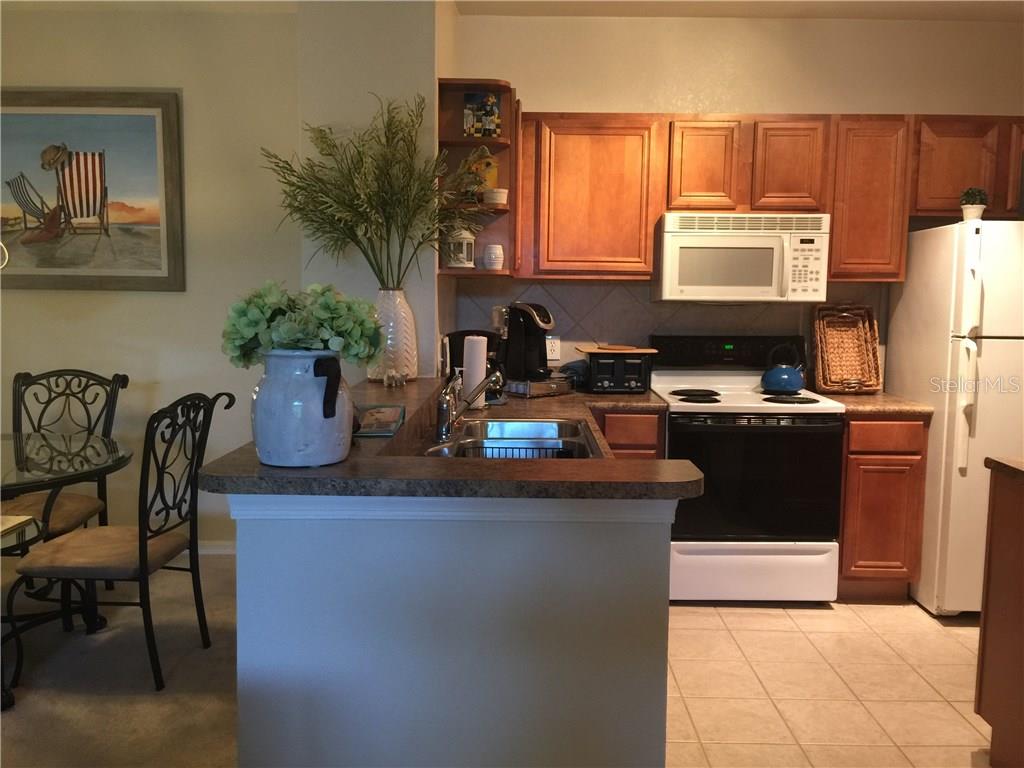 8325  38TH STREET CIR E #103, SARASOTA, FL, 34243