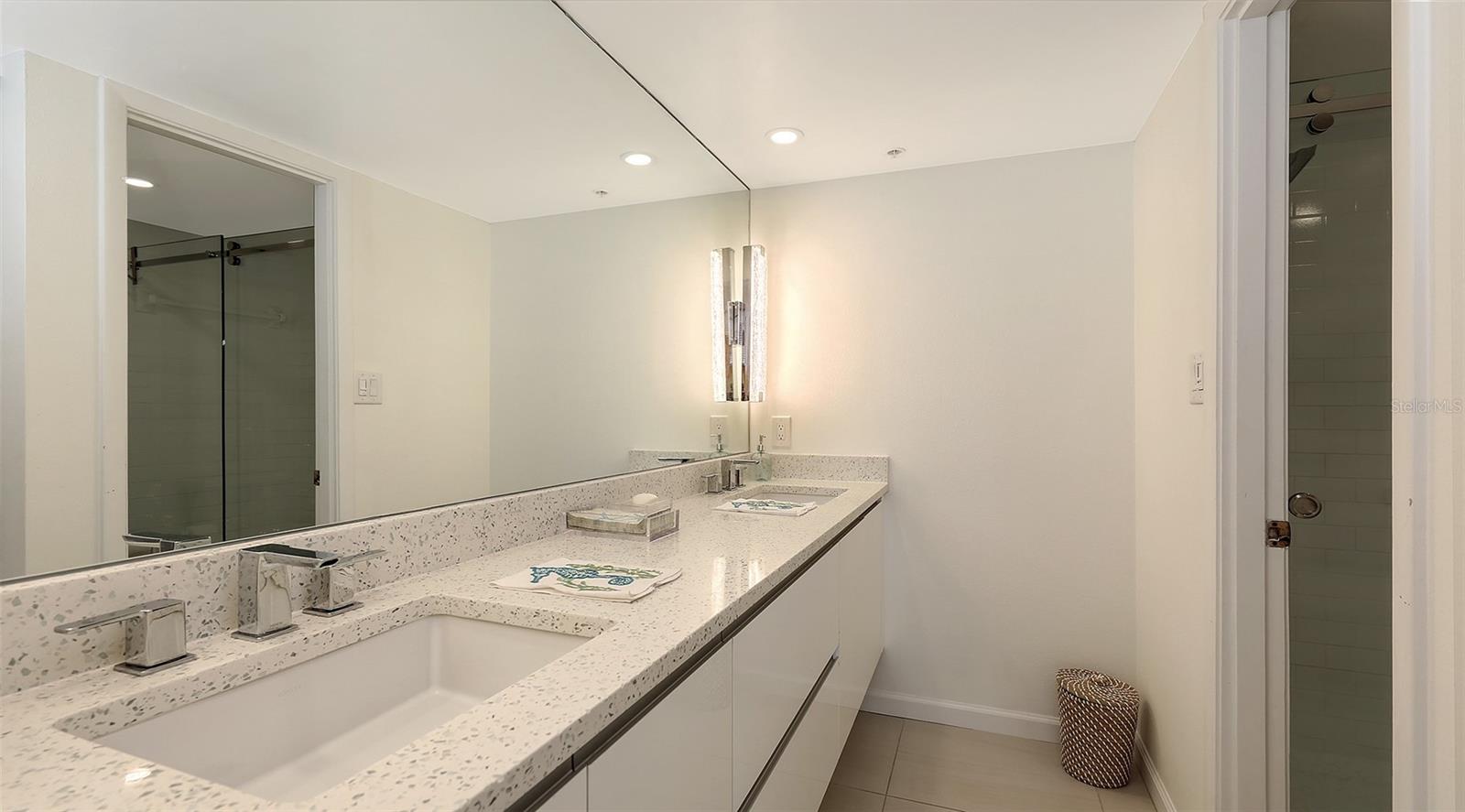 11 SUNSET DR #501, SARASOTA, FL, 34236
