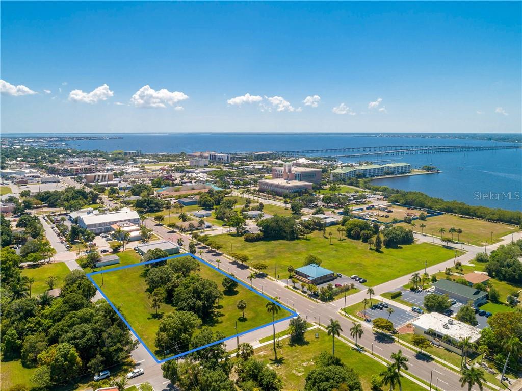 427,407, 417, 425 E OLYMPIA AVE, PUNTA GORDA, FL, 33950