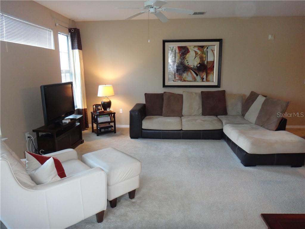 8325 38TH STREET CIR E #102, SARASOTA, FL, 34243