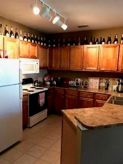 8325 38TH STREET CIR E #102, SARASOTA, FL, 34243