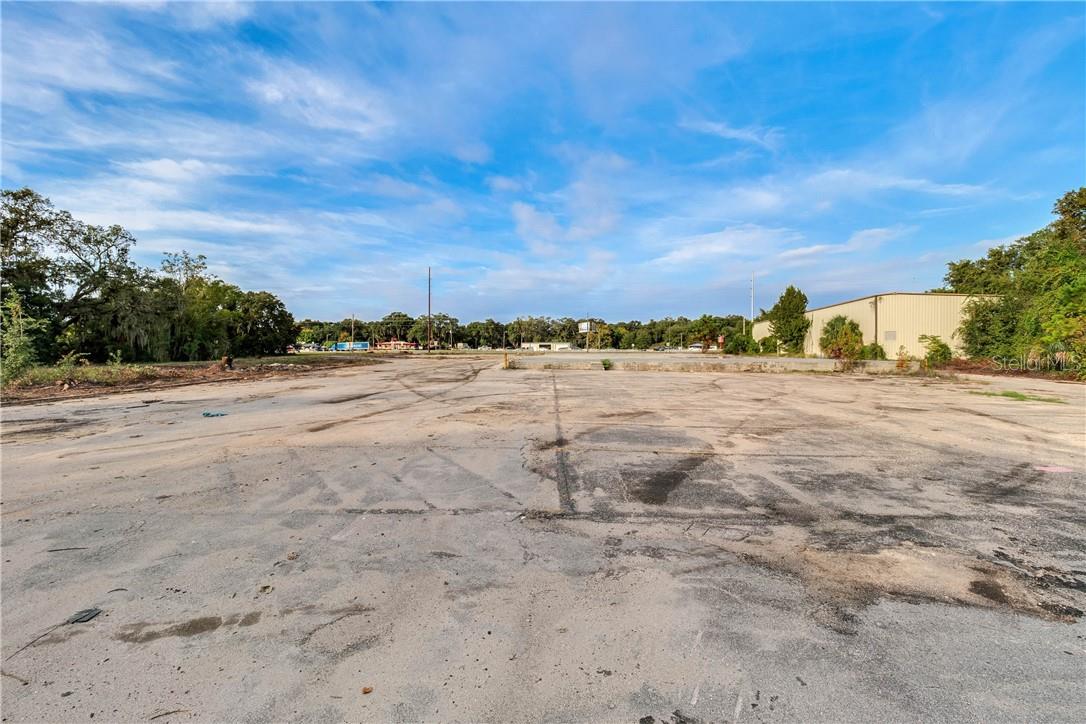 3131 US HIGHWAY 441/27, FRUITLAND PARK, FL, 34731