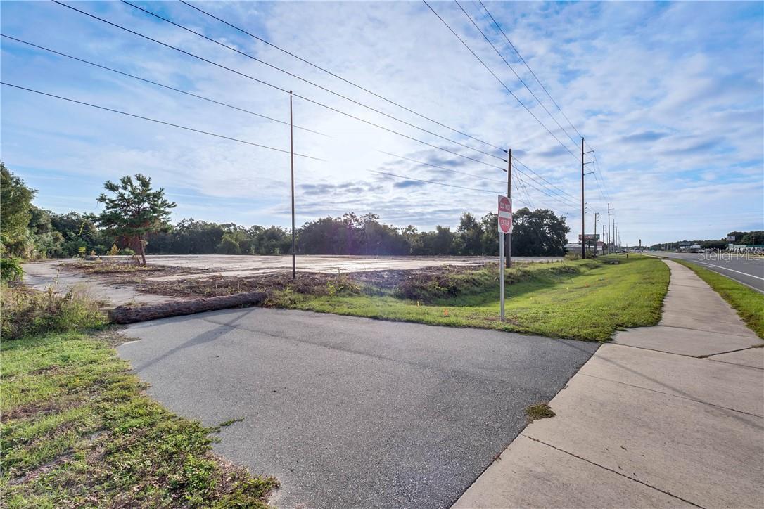 3131 US HIGHWAY 441/27, FRUITLAND PARK, FL, 34731