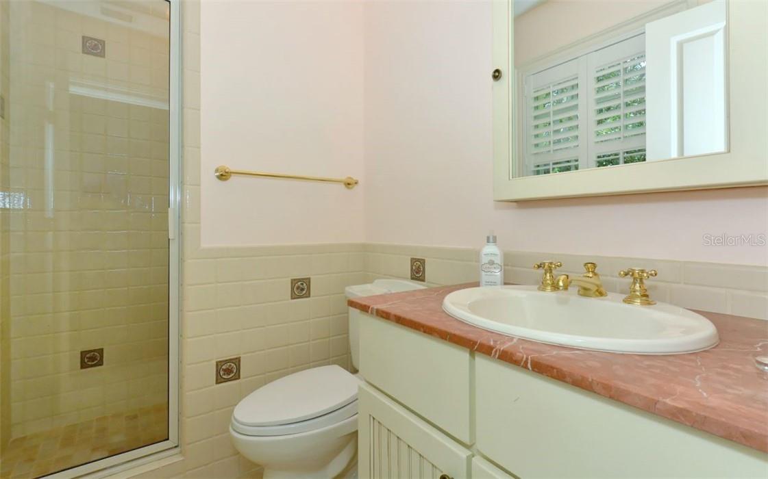 5024 COMMONWEALTH DR, SARASOTA, FL, 34242