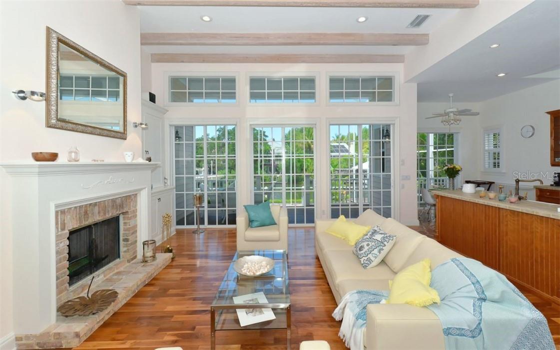 5024 COMMONWEALTH DR, SARASOTA, FL, 34242