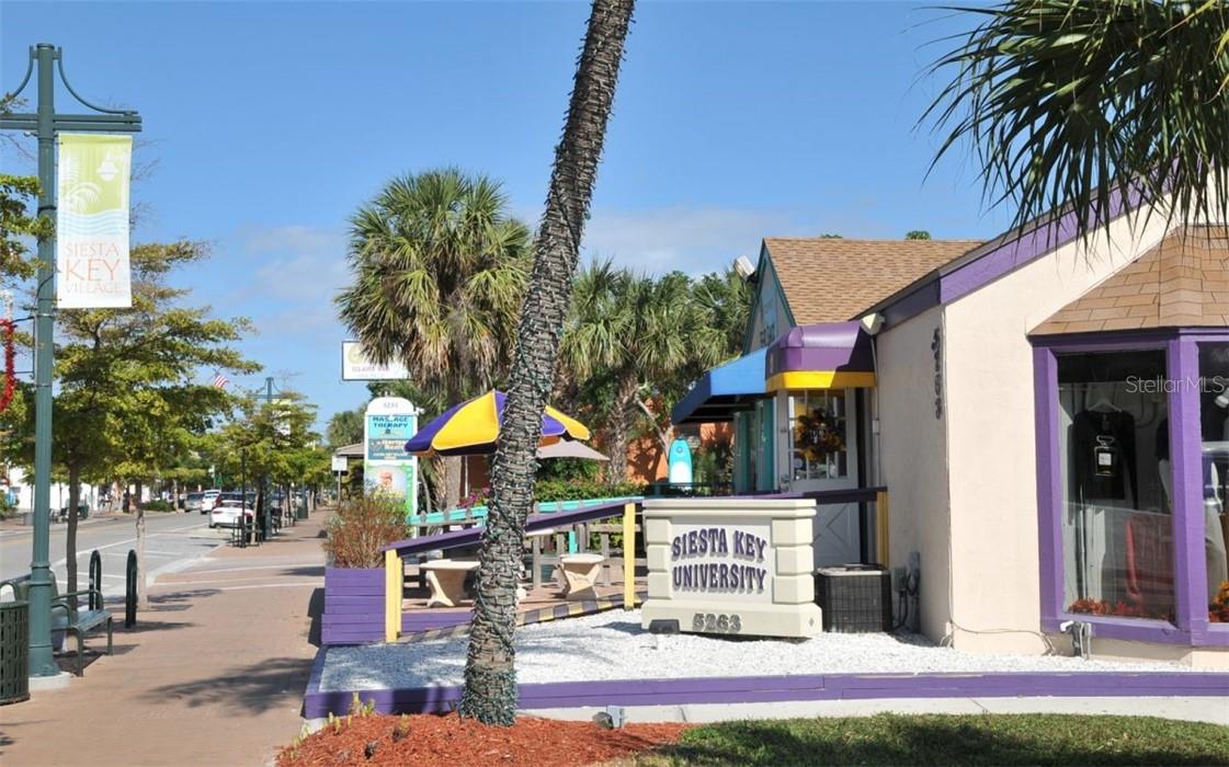 5024 COMMONWEALTH DR, SARASOTA, FL, 34242