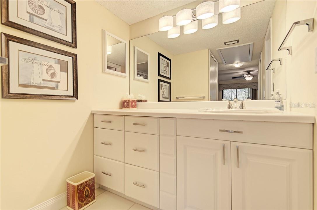 1677 BROOKHOUSE CIRCLE #BR223, SARASOTA, FL, 34231