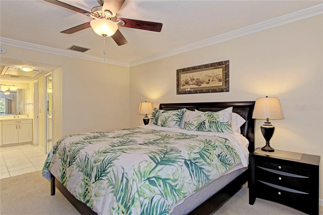 1677 BROOKHOUSE CIRCLE #BR223, SARASOTA, FL, 34231