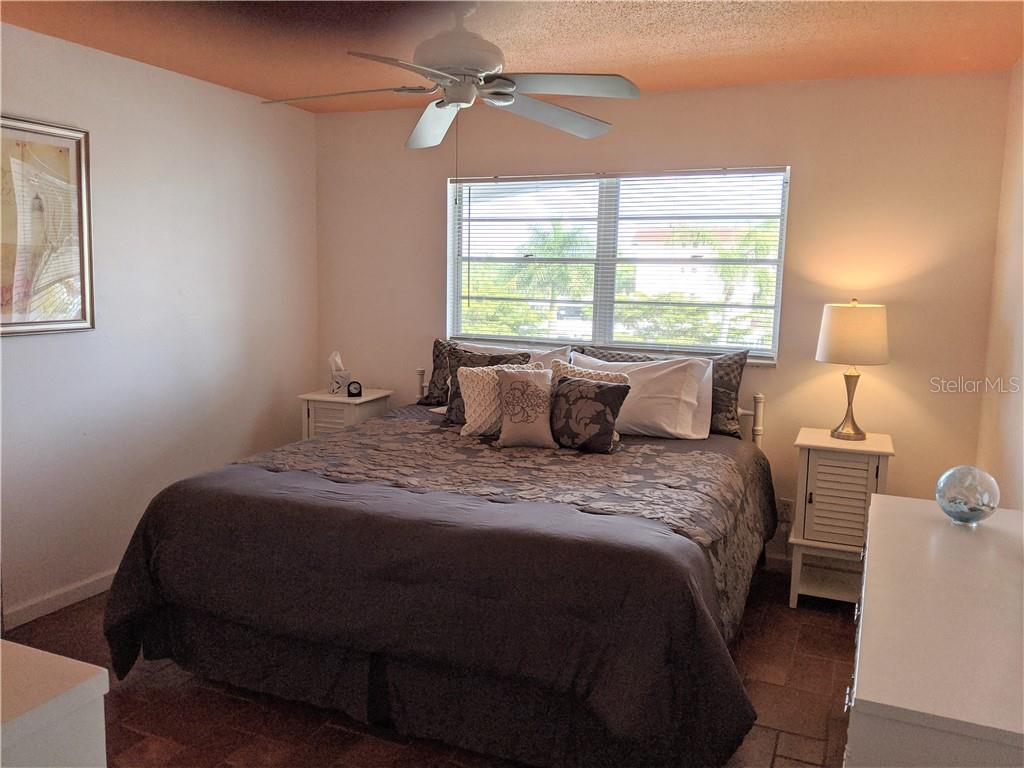 5600 BEACH WAY DR #310, SARASOTA, FL, 34242