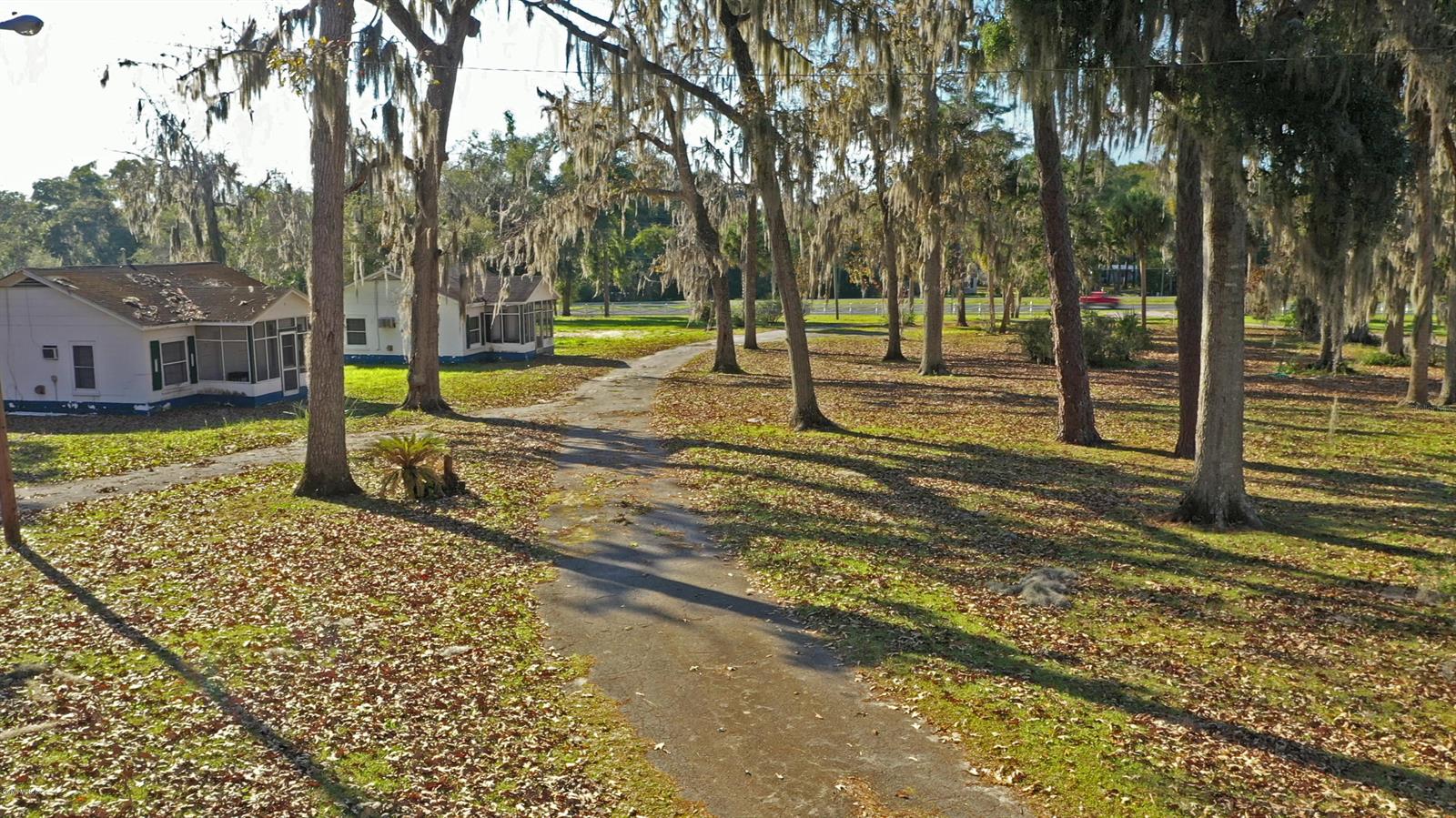 18585 N HIGHWAY 441, REDDICK, FL, 32686