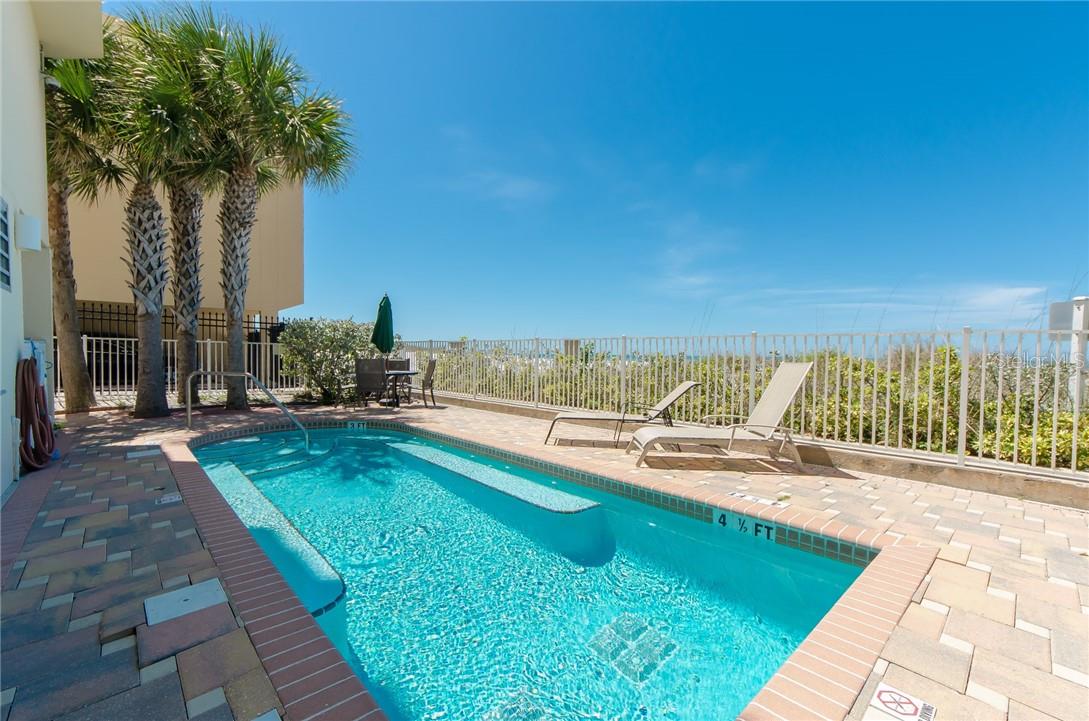 15 SOMERSET ST #402, CLEARWATER BEACH, FL, 33767