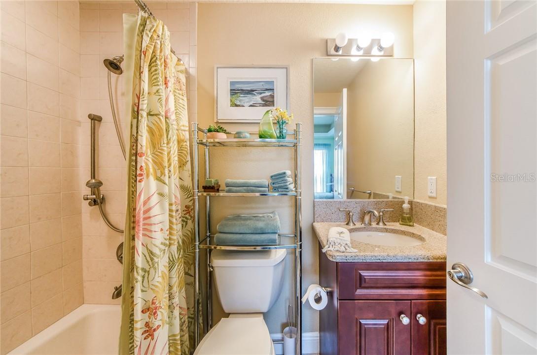 15 SOMERSET ST #402, CLEARWATER BEACH, FL, 33767