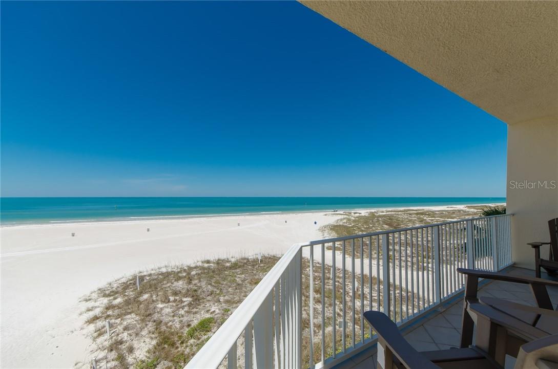 15 SOMERSET ST #402, CLEARWATER BEACH, FL, 33767