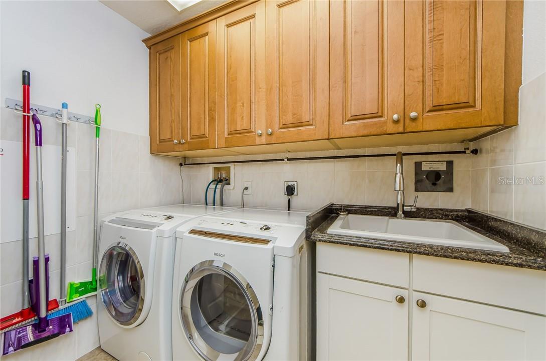 15 SOMERSET ST #402, CLEARWATER BEACH, FL, 33767