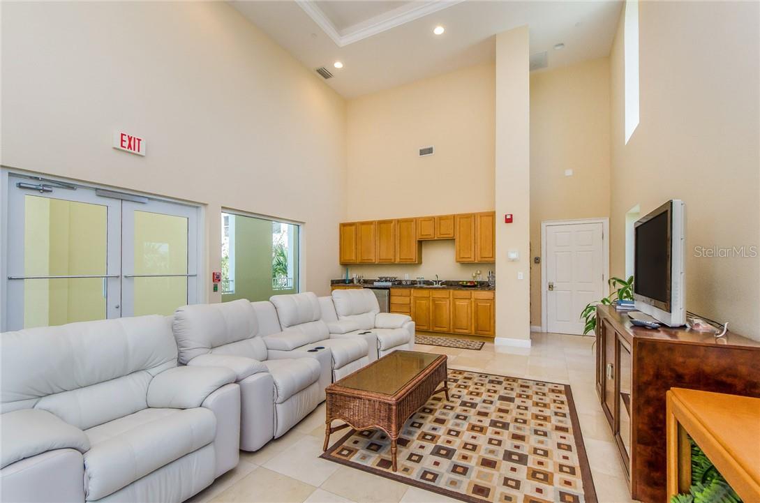 15 SOMERSET ST #402, CLEARWATER BEACH, FL, 33767