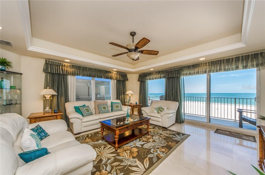 15 SOMERSET ST #402, CLEARWATER BEACH, FL, 33767