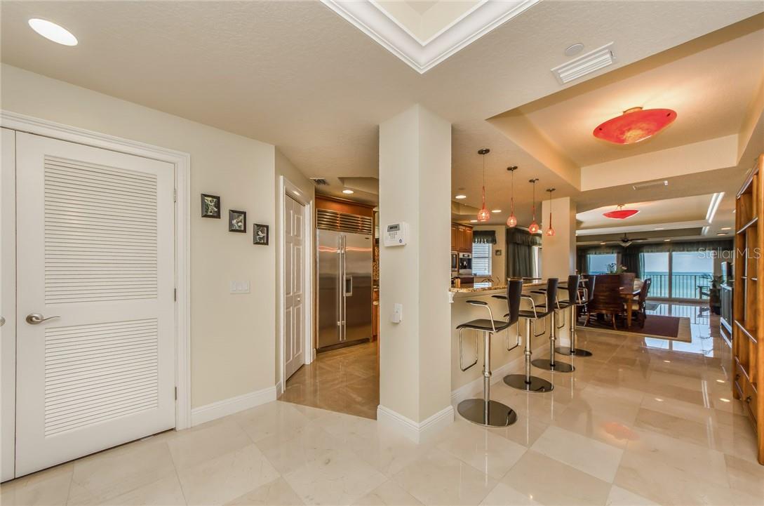 15 SOMERSET ST #402, CLEARWATER BEACH, FL, 33767