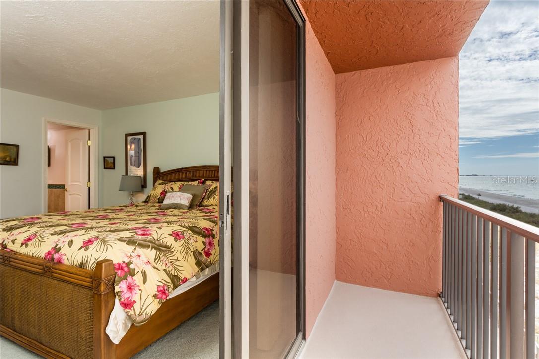 15316 GULF BLVD #203, MADEIRA BEACH, FL, 33708