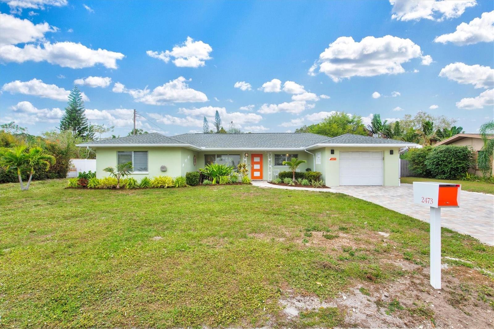 2473 DAVIS BLVD, SARASOTA, FL, 34237
