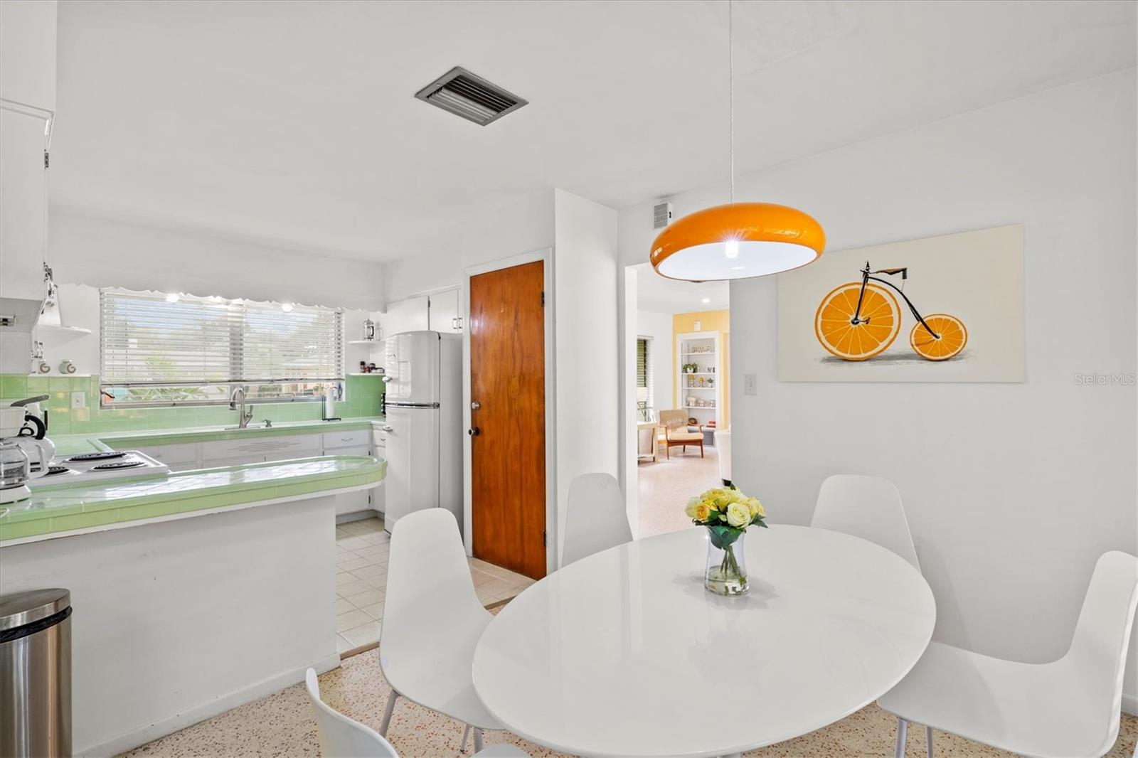 2473 DAVIS BLVD, SARASOTA, FL, 34237