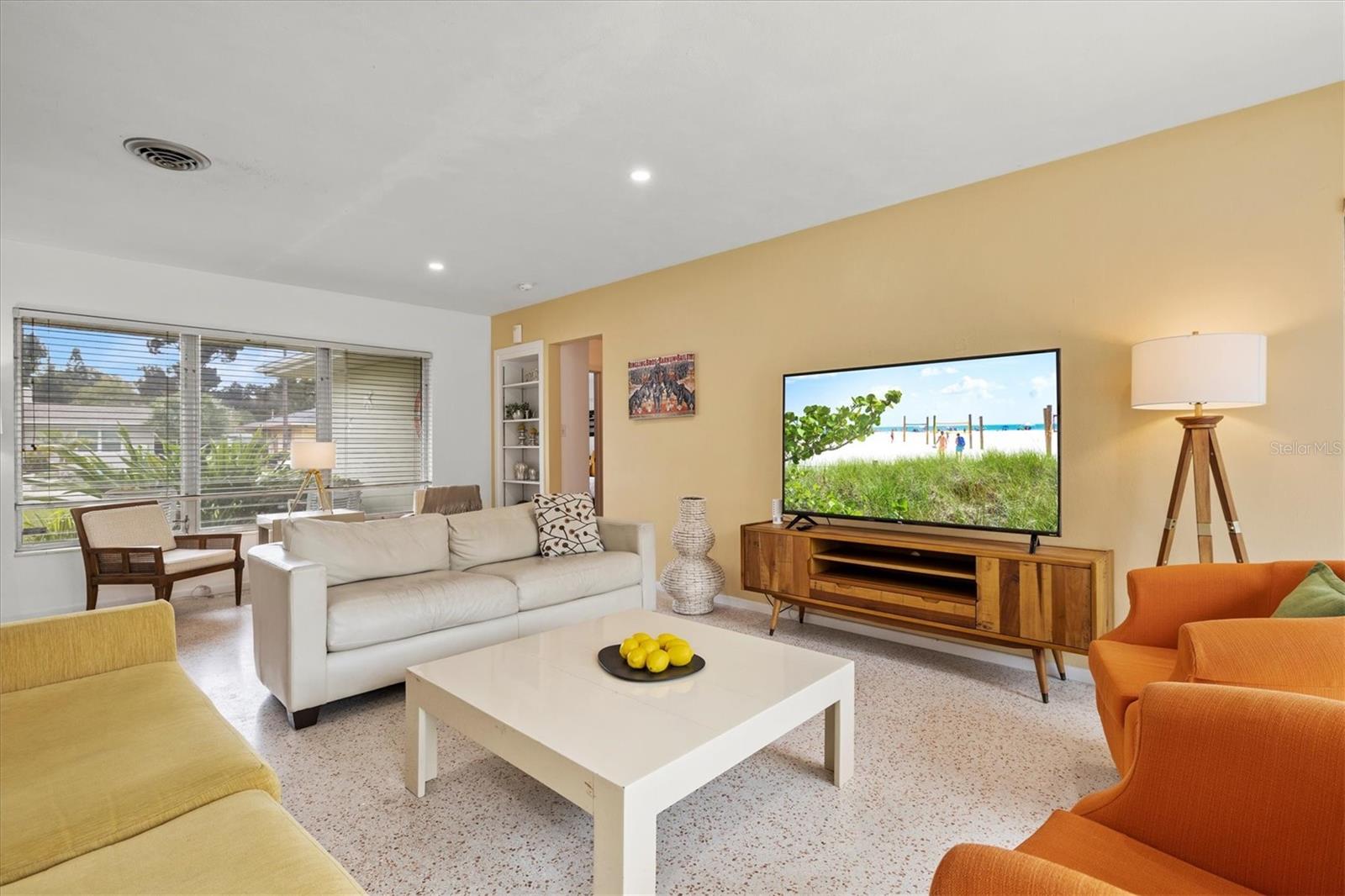 2473 DAVIS BLVD, SARASOTA, FL, 34237