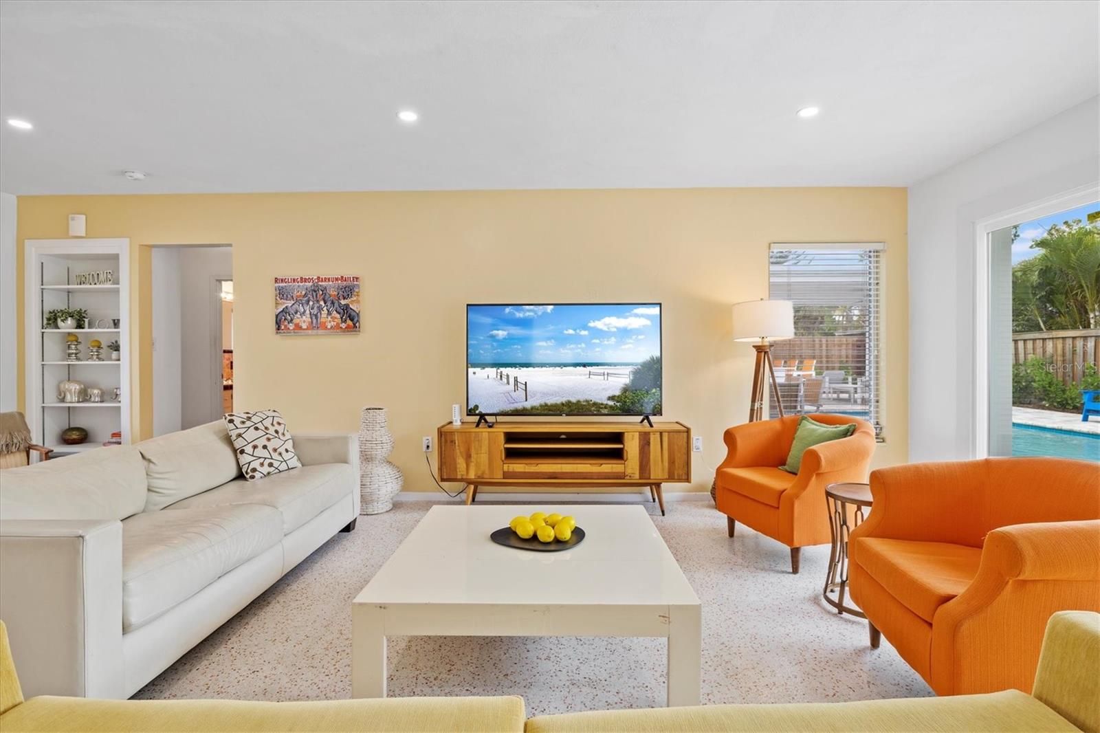 2473 DAVIS BLVD, SARASOTA, FL, 34237
