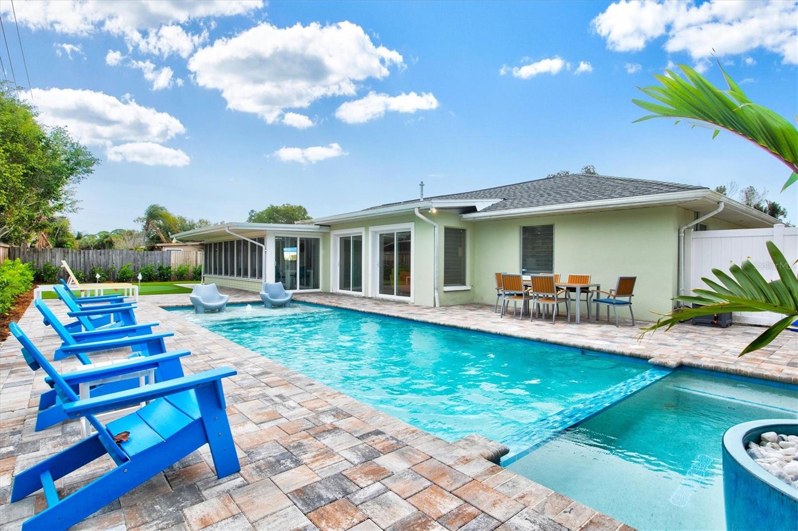 2473 DAVIS BLVD, SARASOTA, FL, 34237