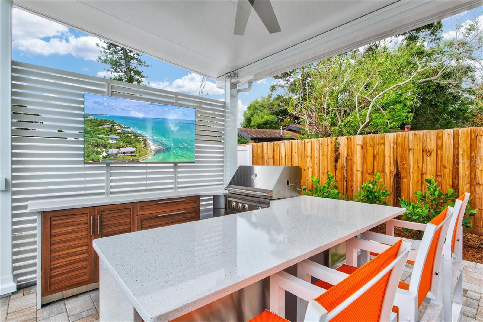 2473 DAVIS BLVD, SARASOTA, FL, 34237