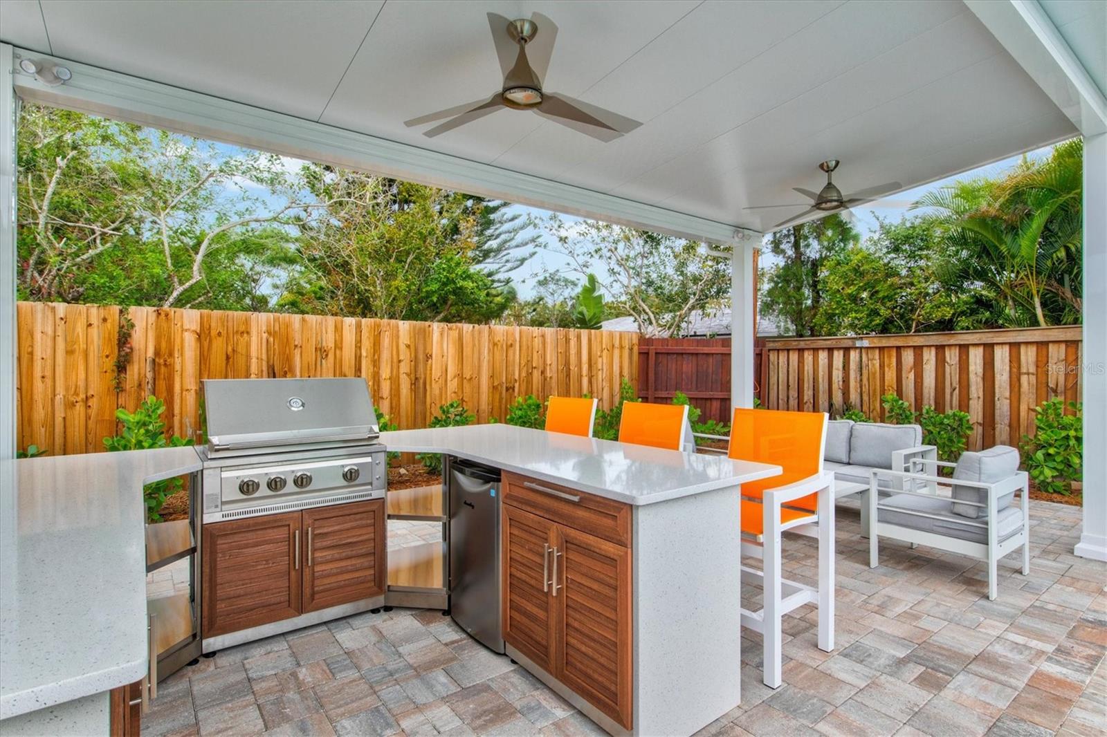 2473 DAVIS BLVD, SARASOTA, FL, 34237