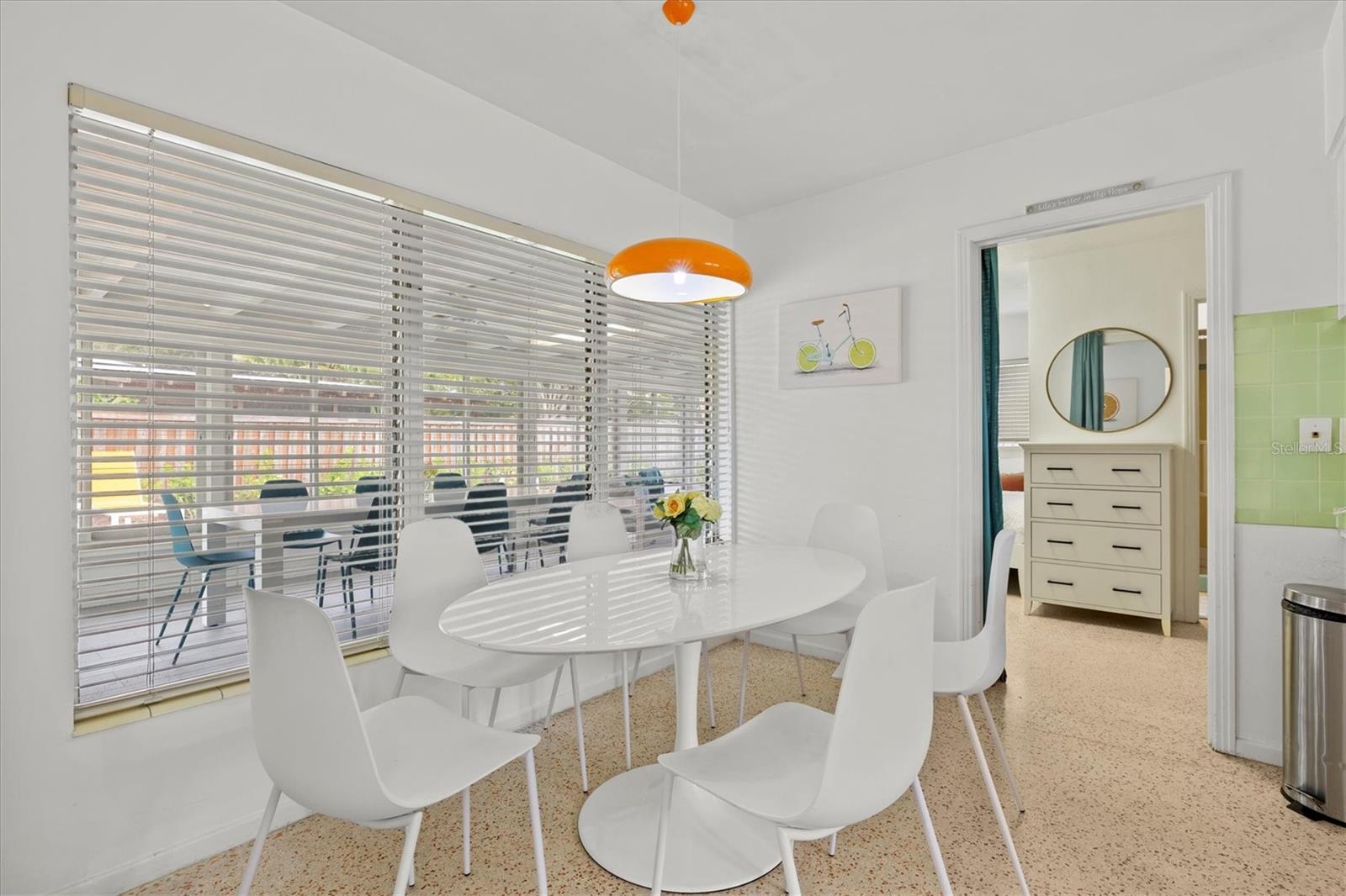 2473 DAVIS BLVD, SARASOTA, FL, 34237