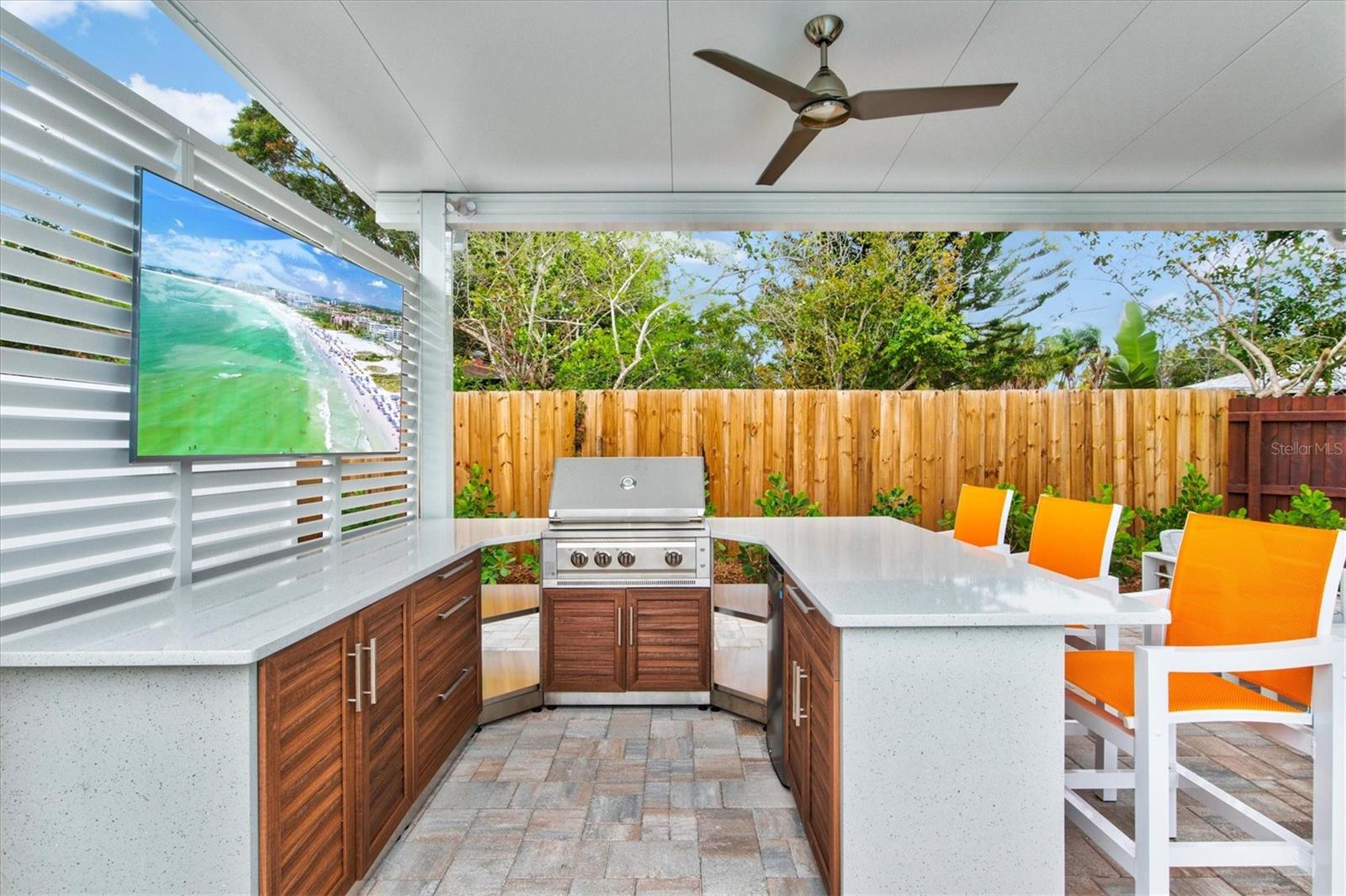 2473 DAVIS BLVD, SARASOTA, FL, 34237