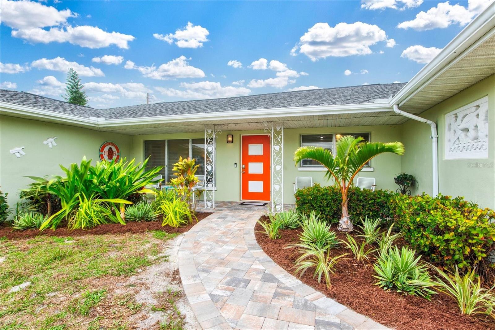 2473 DAVIS BLVD, SARASOTA, FL, 34237