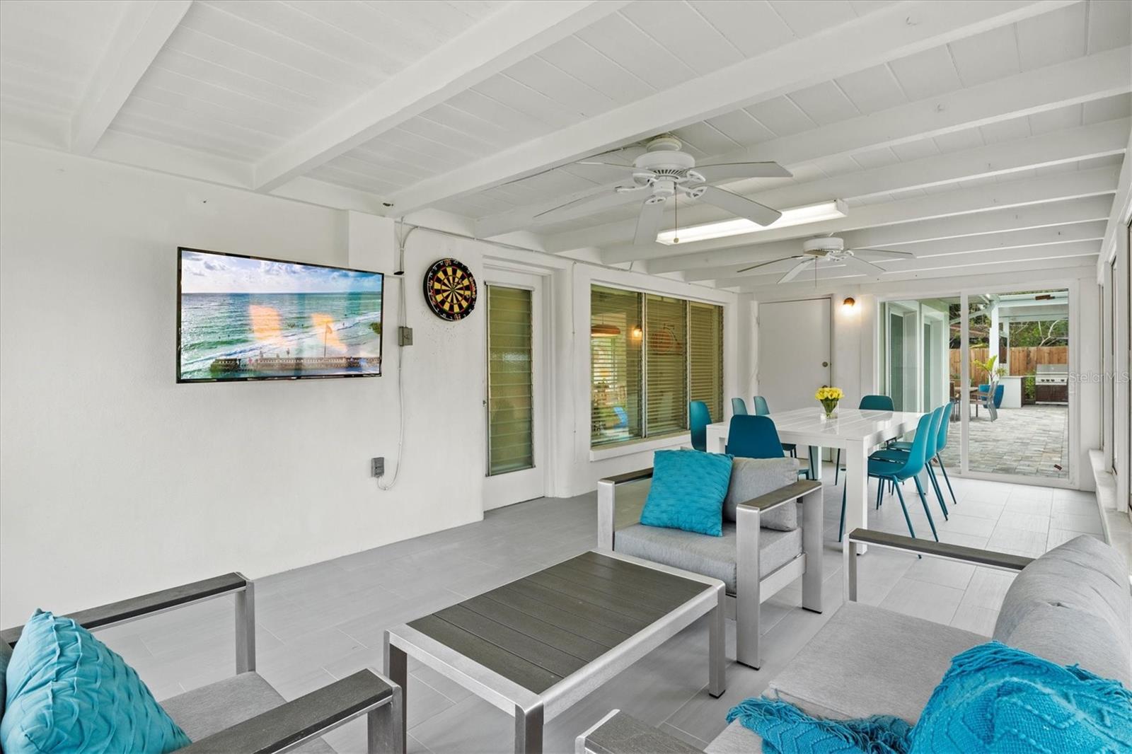 2473 DAVIS BLVD, SARASOTA, FL, 34237