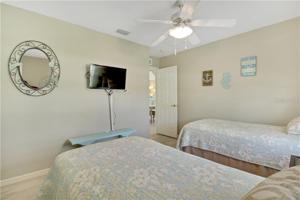 155 LONG MEADOW LN, ROTONDA WEST, FL, 33947