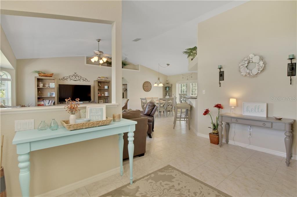 155 LONG MEADOW LN, ROTONDA WEST, FL, 33947
