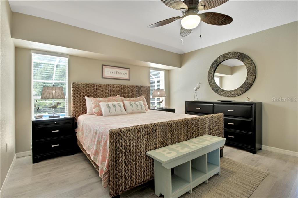 155 LONG MEADOW LN, ROTONDA WEST, FL, 33947
