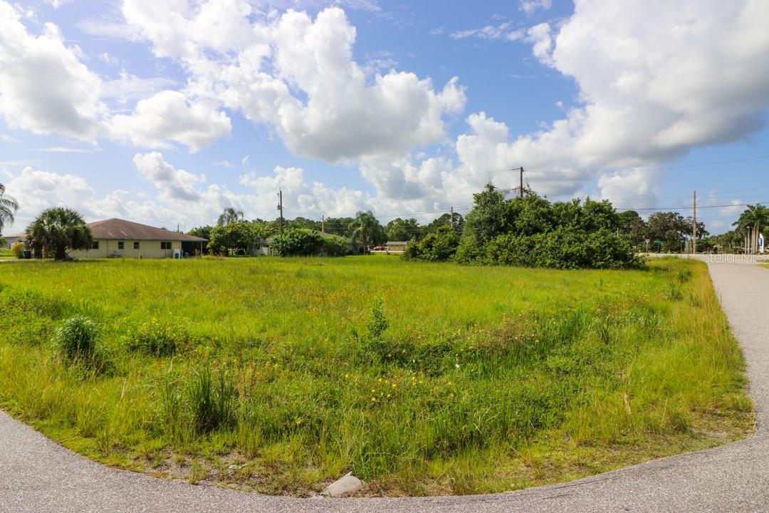 12000 TAMIAMI LOTS 15 & 16 TRL S, NORTH PORT, FL, 34287
