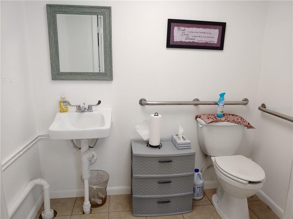 215 N SCENIC HWY, FROSTPROOF, FL, 33843